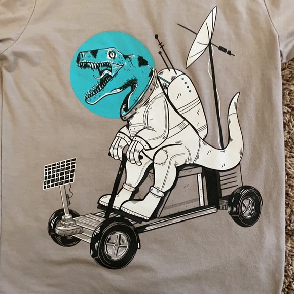 Bundle of kid’s long sleeve tees and sweatshirt - Picture 10 of 11